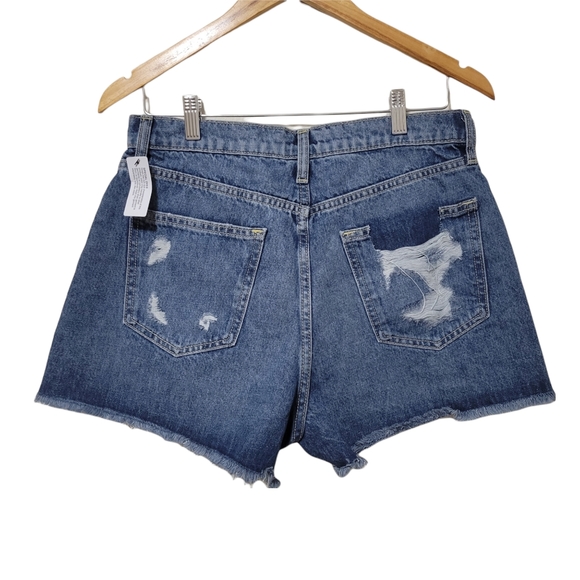 NWT Arizona Jean Co. High Waisted Denim Shorts | Size 11 - Picture 2 of 9